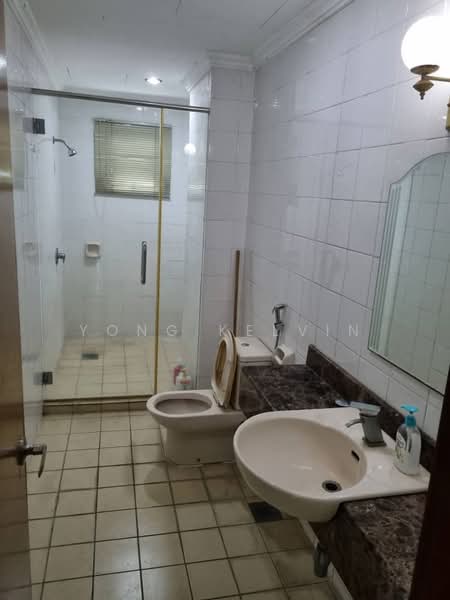 Condominium for Rent at Suasana Sentral Condominiums - Yong Kelvin - Bathroom - PropertyGuru.com.my