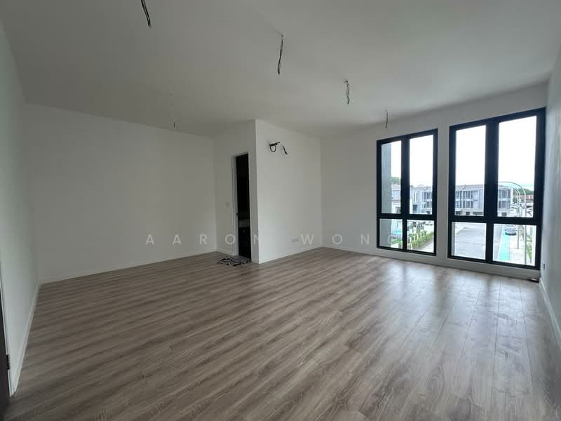 3-storey Terraced House for Sale in Taman Puncak Jalil (Seri Kembangan) - Aaron Wong - Interior - PropertyGuru.com.my