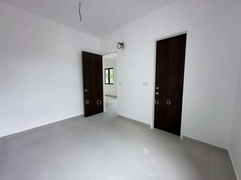 3-storey Terraced House for Sale in Taman Puncak Jalil (Seri Kembangan) - Aaron Wong - PropertyGuru.com.my