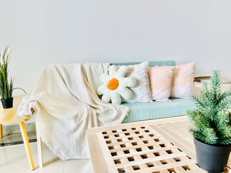 Apartment for Sale at R&F Princess Cove Phase 3-New Casa Suites - Bella Tan - Living Room - PropertyGuru.com.my