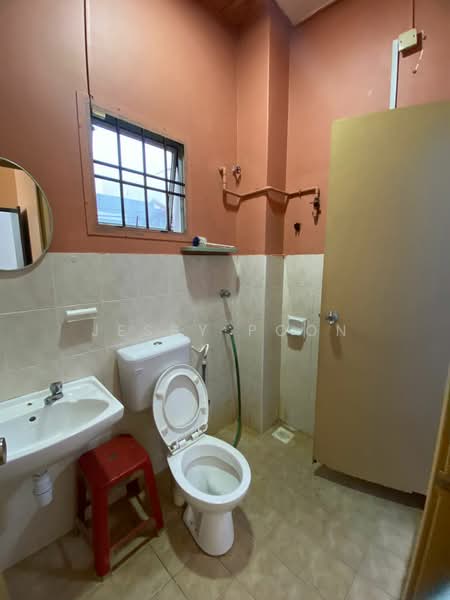 2-storey Terraced House for Sale in Taman Setia Indah (Tebrau) - Jessy Poon - Bathroom - PropertyGuru.com.my