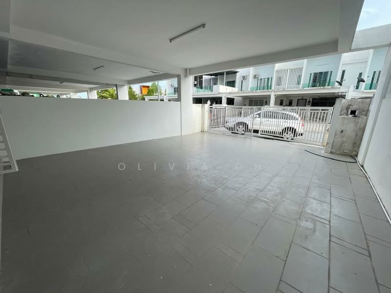 2-storey Terraced House for Sale in Bandar Sri Sendayan (Negeri Sembilan) - OLIVIA OH - Car Park - PropertyGuru.com.my