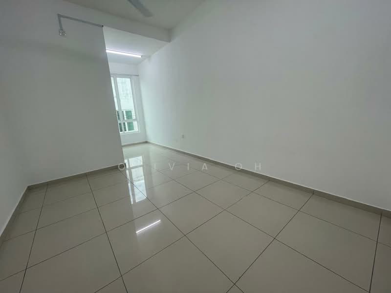 2-storey Terraced House for Sale in Bandar Sri Sendayan (Negeri Sembilan) - OLIVIA OH - Living Room - PropertyGuru.com.my