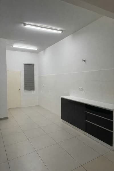 2-storey Terraced House for Sale in Taman Tiara Sendayan (Bandar Sri Sendayan) - June How - Kitchen - PropertyGuru.com.my