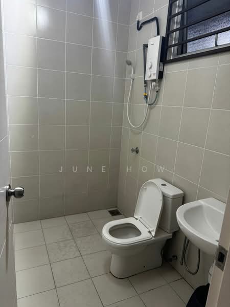 2-storey Terraced House for Sale in Taman Tiara Sendayan (Bandar Sri Sendayan) - June How - Bathroom - PropertyGuru.com.my
