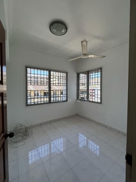 Condominium for Sale at Desa Golf Condominium - Ms Chang - Interior - PropertyGuru.com.my