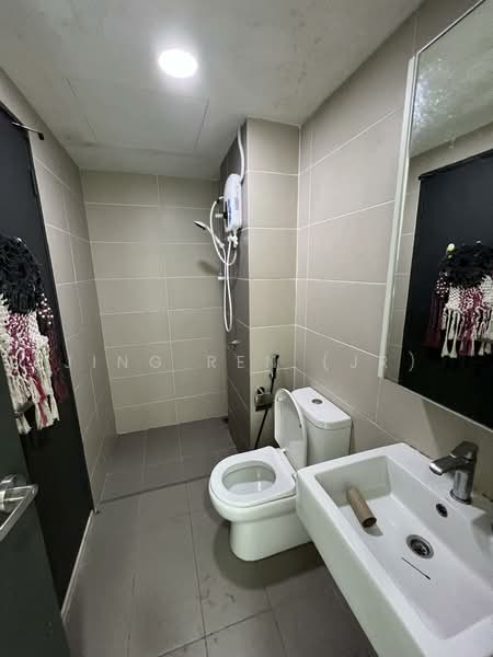 Servis Apartment untuk Disewa di Emira Residence - Jing Ren (JR) - Bathroom - PropertyGuru.com.my