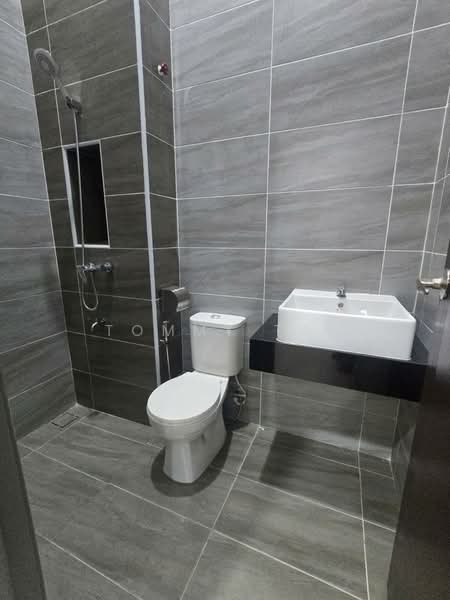 Cluster House for Rent in Mutiara Rini (Skudai) - Tommy Tai - Bathroom - PropertyGuru.com.my
