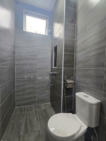 Cluster House for Rent in Mutiara Rini (Skudai) - Tommy Tai - Bathroom - PropertyGuru.com.my