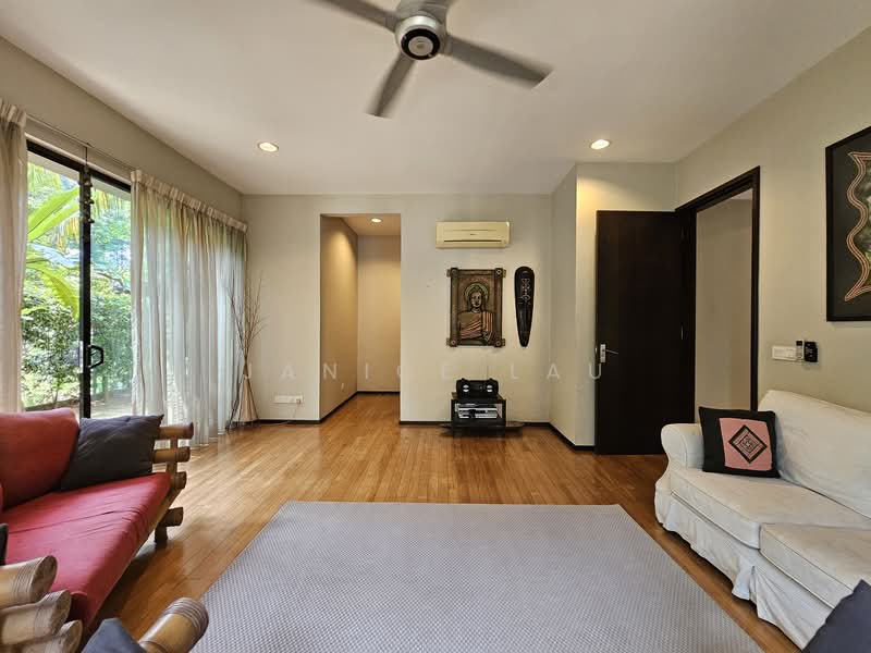 Rumah Banglo untuk Dijual di Bukit Gita Bayu (Seri Kembangan) - Janice Lau - Living Room - PropertyGuru.com.my