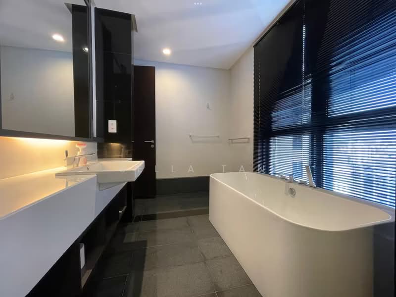 Apartment for Sale at R&F Princess Cove Phase 3-New Casa Suites - Bella Tan - Bathroom - PropertyGuru.com.my