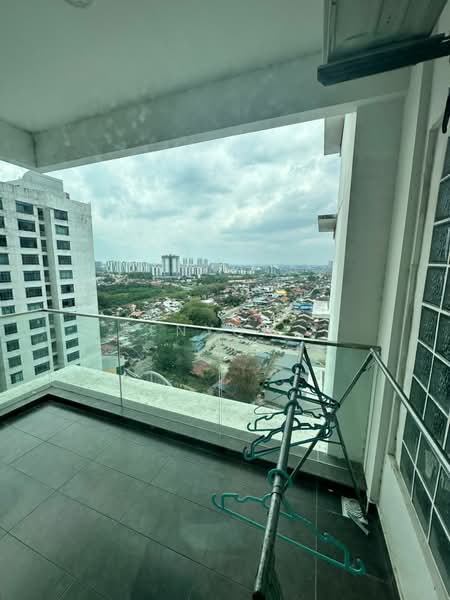 Servis Apartment untuk Disewa di Pinnacle Tower - Kenyou . - Balcony - PropertyGuru.com.my