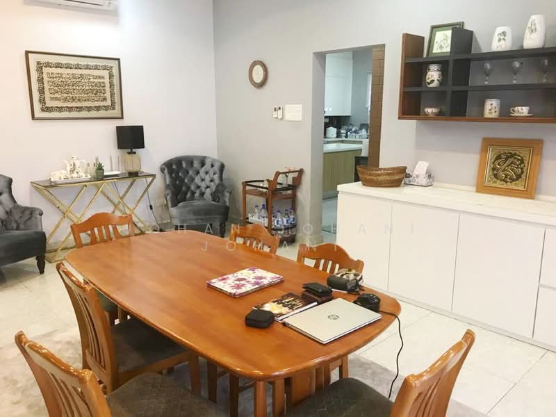 Rumah Teres 3 Tingkat untuk Dijual di Taman Setiawangsa (Setiawangsa) - Johan Johani Johani - Dining Room - PropertyGuru.com.my