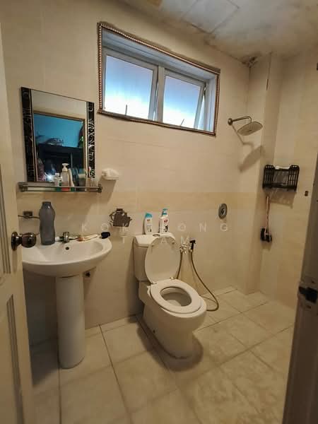 3-storey Terraced House for Rent in Bandar Damai Perdana (Cheras) - Kok Hong Tham - Bathroom - PropertyGuru.com.my