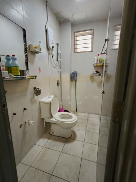 3-storey Terraced House for Rent in Bandar Damai Perdana (Cheras) - Kok Hong Tham - Bathroom - PropertyGuru.com.my