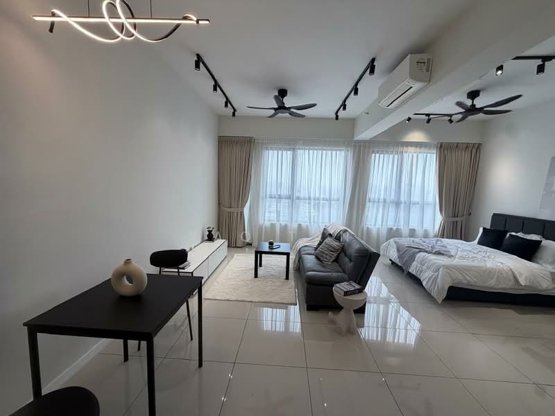 Servis Apartment untuk Dijual di SouthPlace Residences @ Tropicana Metropark - Yao Tan - Living Room - PropertyGuru.com.my