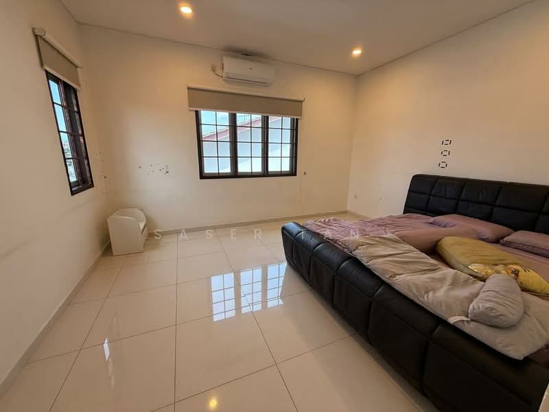 Rumah Banglo untuk Dijual di Taman Kebun Teh (Johor Bahru) - SASER TAN. - Bedroom - PropertyGuru.com.my