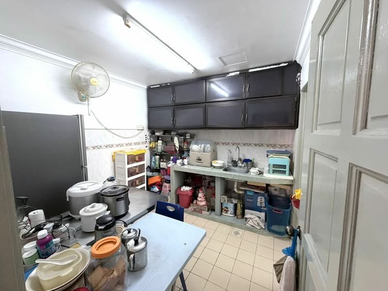 Apartment for Sale at Desa Skudai Apartment - Tommy Tai - Kitchen - PropertyGuru.com.my