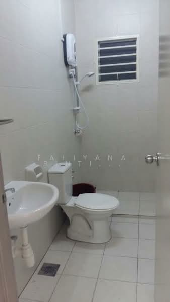 Service Residence for Sale at Radius Residence - Faliyana binti Muda - Bathroom - PropertyGuru.com.my