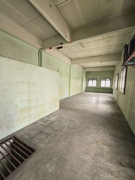 Shop for Rent in Ipoh (Perak) - Vincent Chin - Interior - PropertyGuru.com.my