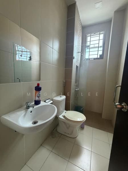 2-storey Terraced House for Sale in Taman Impian Emas (Skudai) - Maggie Lee - Bathroom - PropertyGuru.com.my