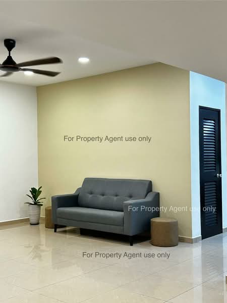 2-storey Terraced House for Rent in Seremban 2 (Negeri Sembilan) - Leo Goh - Living Room - PropertyGuru.com.my