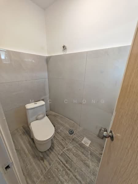 Rumah Teres 2 Tingkat untuk Dijual di Bandar Sungai Long (Selangor) - Mac Chong - Bathroom - PropertyGuru.com.my