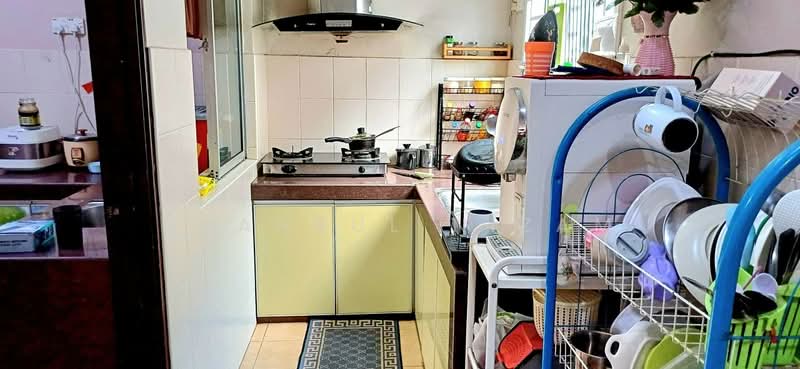 2-storey Terraced House for Sale in Bandar Bukit Tinggi (Klang) - Shahrul Nizam - Kitchen - PropertyGuru.com.my