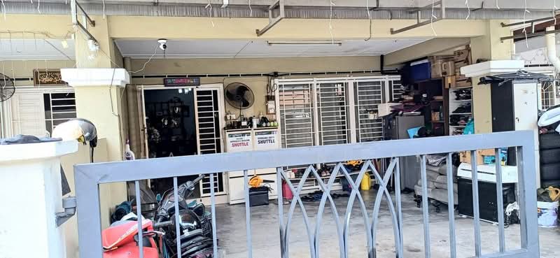 2-storey Terraced House for Sale in Bandar Bukit Tinggi (Klang) - Shahrul Nizam - Exterior - PropertyGuru.com.my