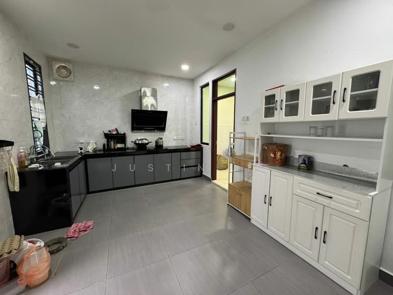 2-storey Terraced House for Sale in Johor Bahru (Johor) - Justin Lee - Kitchen - PropertyGuru.com.my