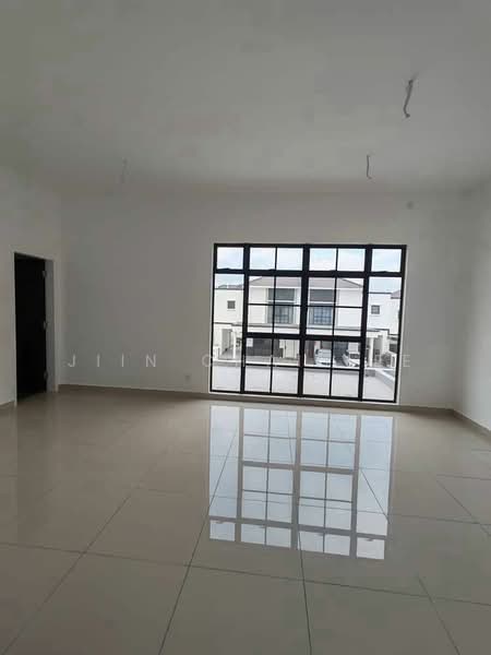 Cluster House for Sale in Eco Botanic (Iskandar Puteri (Nusajaya)) - Jiin Chai Lee - Living Room - PropertyGuru.com.my
