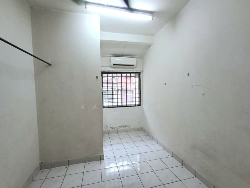 2-storey Terraced House for Sale in Permas Jaya (Johor Bahru) - Karl Lim - Interior - PropertyGuru.com.my
