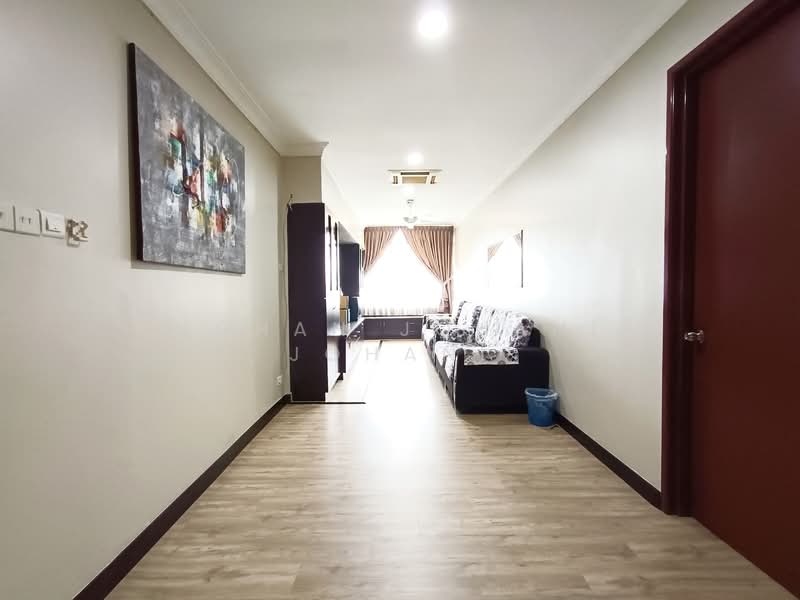 Townhouse for Sale in Taman Tasik Prima (Puchong) - Johan Johani Johani - Corridor - PropertyGuru.com.my
