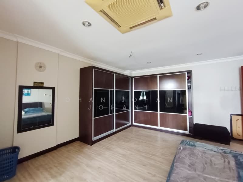 Townhouse for Sale in Taman Tasik Prima (Puchong) - Johan Johani Johani - Bedroom - PropertyGuru.com.my