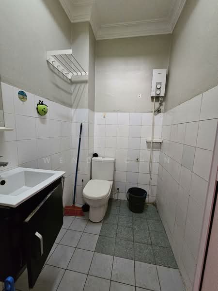 2-storey Terraced House for Sale in Saujana Puchong (Puchong) - Wendy Chin - Bathroom - PropertyGuru.com.my