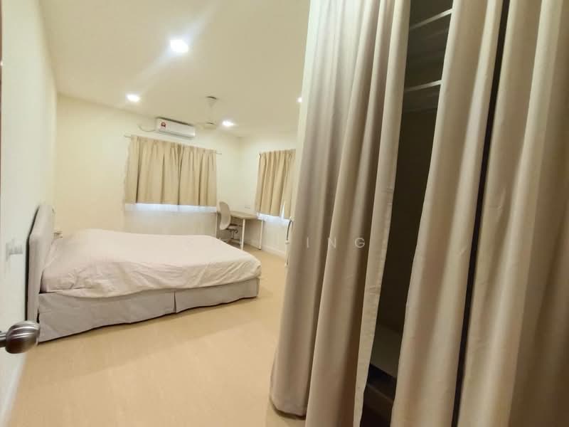 Rumah Teres 2 Tingkat untuk Dijual di Taman Pelangi (Johor Bahru) - Shi Ting - Bedroom - PropertyGuru.com.my