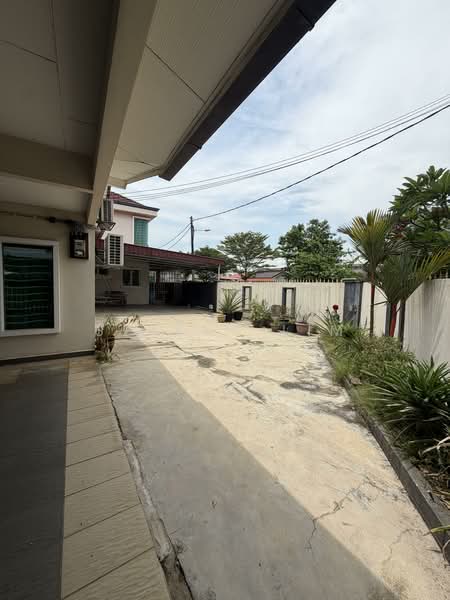 For Sale - Corner 1.5 Sty Renovated Taman Batu Belah, Klang