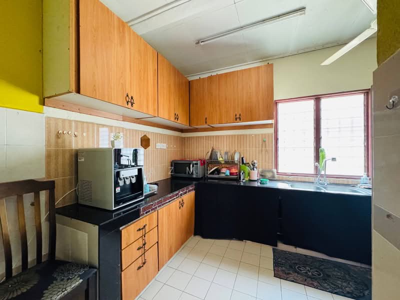 Terraced House for Sale in Sungai Buloh (Selangor) - Azmi . - Kitchen - PropertyGuru.com.my