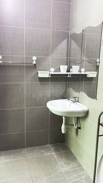 Servis Apartment untuk Disewa di Straits Garden Residence - Bosco Teoh - Bathroom - PropertyGuru.com.my