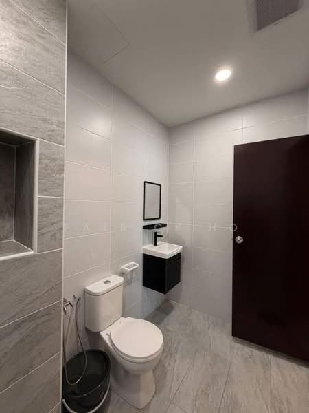 Kondominium untuk Disewa di KSL Residence 2 @ Kangkar Tebrau - Patrick Ho - Bathroom - PropertyGuru.com.my