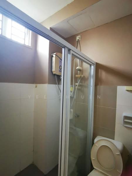 Servis Apartment untuk Disewa di Tebrau City Residences - Yee Shiuen - Bathroom - PropertyGuru.com.my