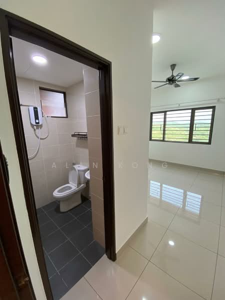 Kondominium untuk Dijual di Residensi Zamrud - Alan Kong - Bathroom - PropertyGuru.com.my