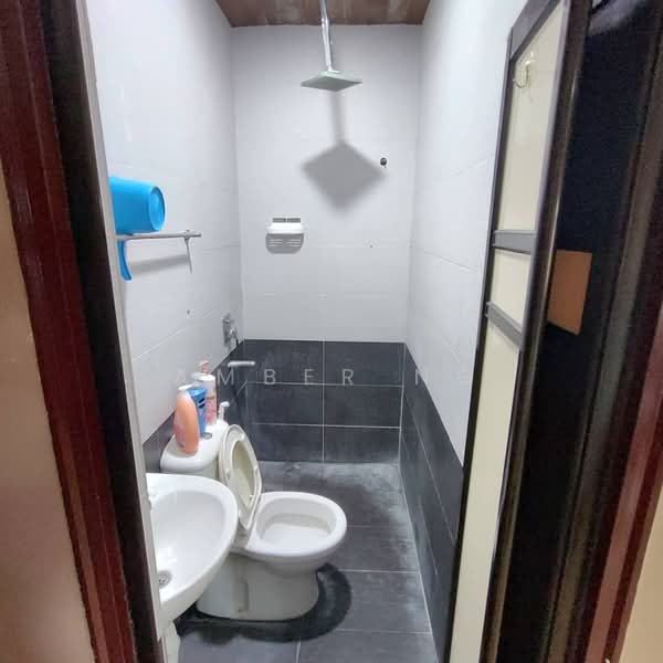 2-storey Terraced House for Sale in Taman Danau Kota (Setapak) - Amber Ng - Bathroom - PropertyGuru.com.my