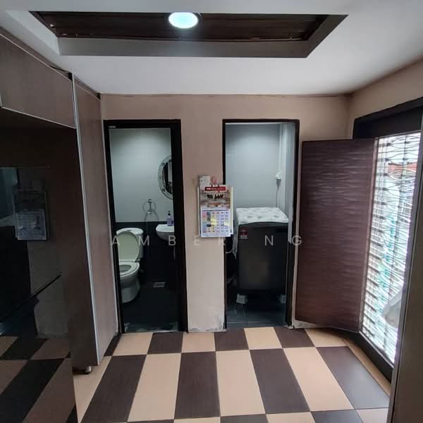 2-storey Terraced House for Sale in Taman Danau Kota (Setapak) - Amber Ng - Bathroom - PropertyGuru.com.my