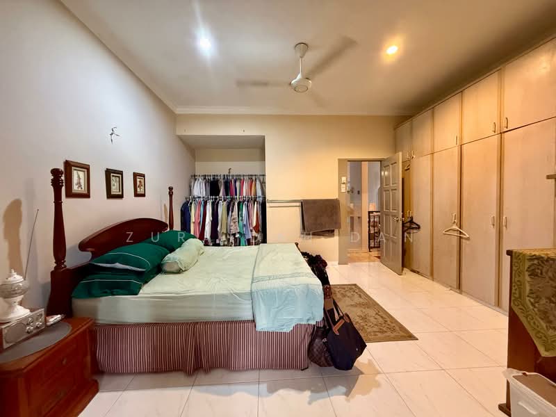 2-storey Terraced House for Sale in Taman Setiawangsa (Setiawangsa) - Zuraidah Dan - Bedroom - PropertyGuru.com.my