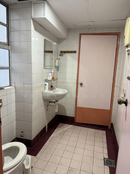 Condominium for Sale at The Pines - Vetri Kumar - Bathroom - PropertyGuru.com.my