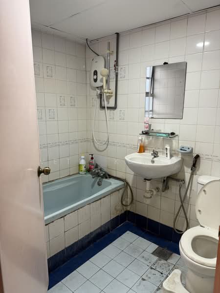 Condominium for Sale at The Pines - Vetri Kumar - Bathroom - PropertyGuru.com.my