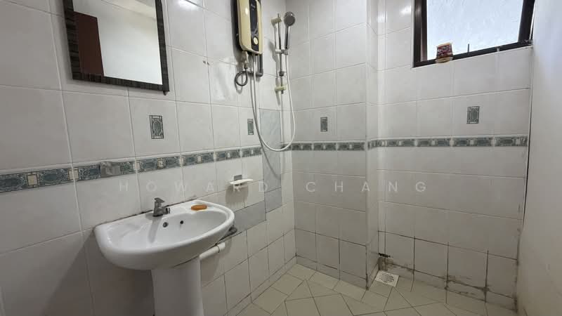 Condominium for Rent at Cyber Heights Villa - Howard Chang - Bathroom - PropertyGuru.com.my