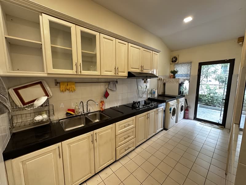 Semi-Detached House for Sale in Glenmarie Cove (Klang) - Austin Wong - Kitchen - PropertyGuru.com.my