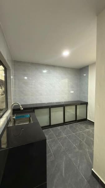1-storey Terraced House for Sale in Kulai (Johor) - Joanne Yong - Kitchen - PropertyGuru.com.my